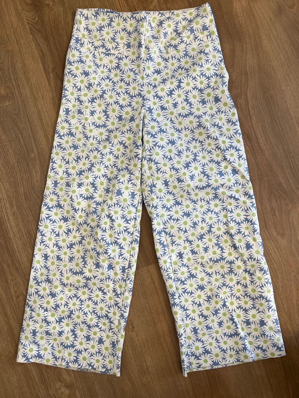 Mango Pantaloni: Mango Blümchen Hose, Gr. 38 – Usato da Zürich venduto da lisitsyna 1