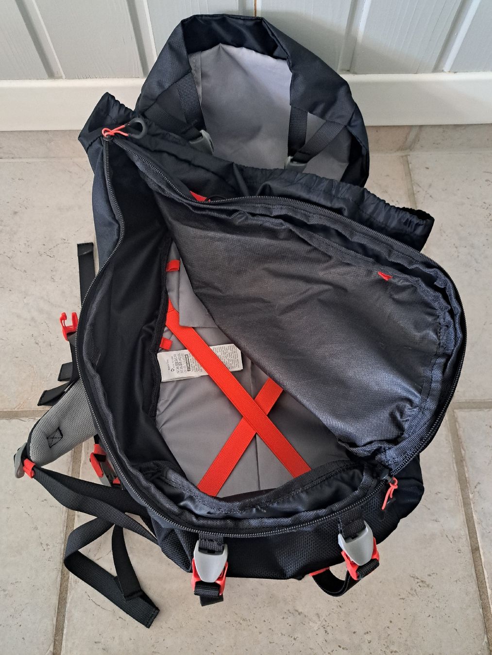 Decathlon Sacs & sacs à dos: Rucksack 28 Liter, Quecha  – D'occasion à Seuzach par nadine.baur84 4
