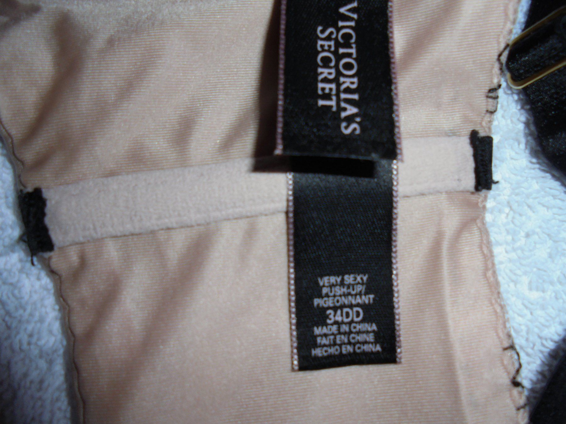 Victoria's Secret Altra biancheria intima: VICTORIA'S SECRET BH GRÖSSE 34 DD / 75 E – Usato da Aarau Rohr venduto da PinkSchwein 5