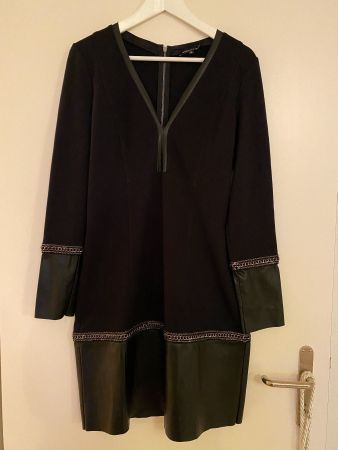 Kleid mit Kunstleder-Detail von Morgan