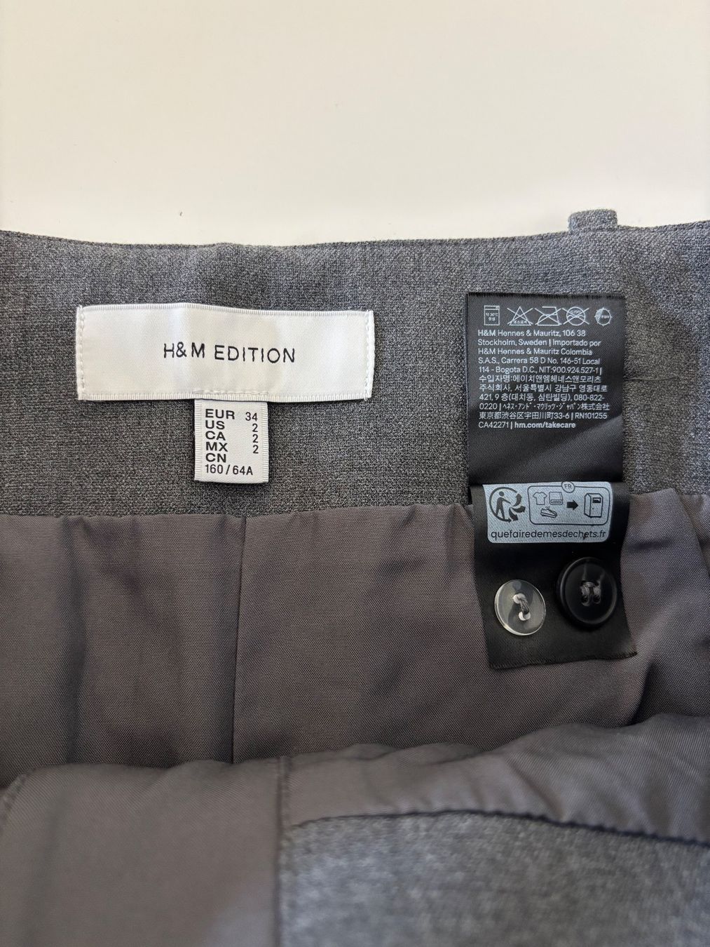 H&M Röcke: H&M Edition Skort grau mit Perlenbesatz – Neu (gemäss Beschreibung) aus Arbon von laf_znb9 5