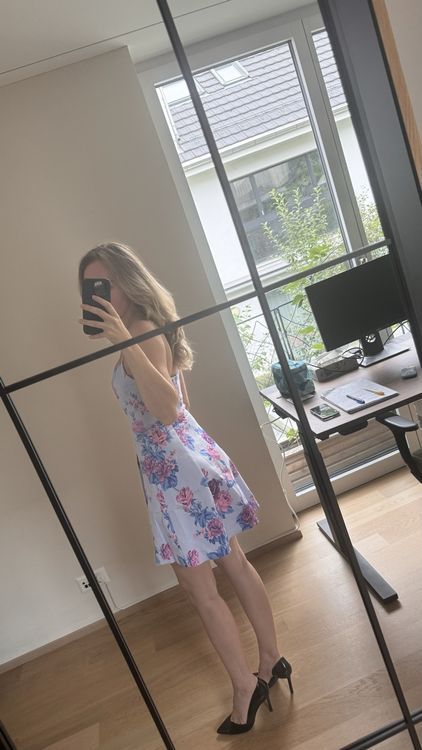 Zara Vestiti: Floral Summer Dress - Like New! Zara XS – Nuovo (secondo la descrizione) da Thalwil venduto da ale_ry28 1