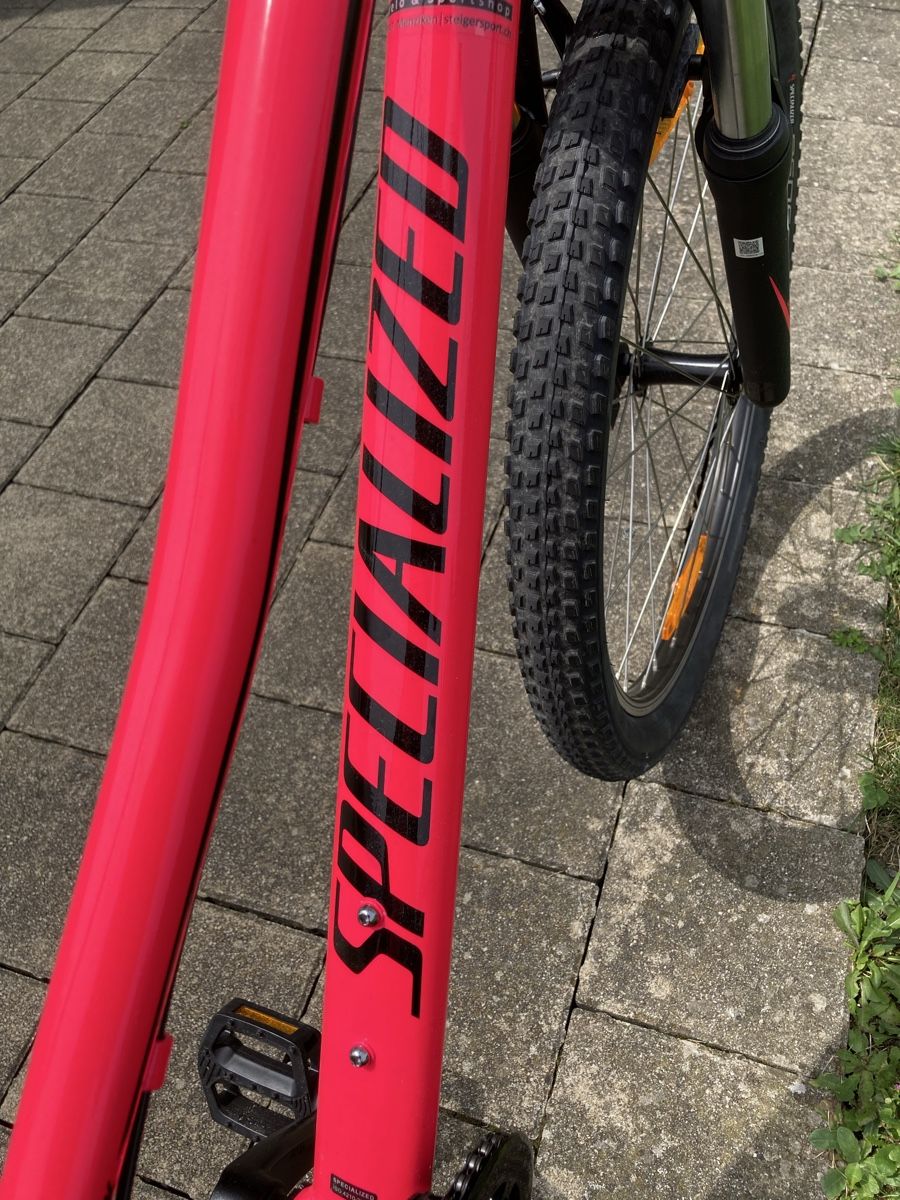 Specialized Vélos: Kindervelo 24 zoll pink/black – D'occasion à Beinwil am See par Matzeboy 8