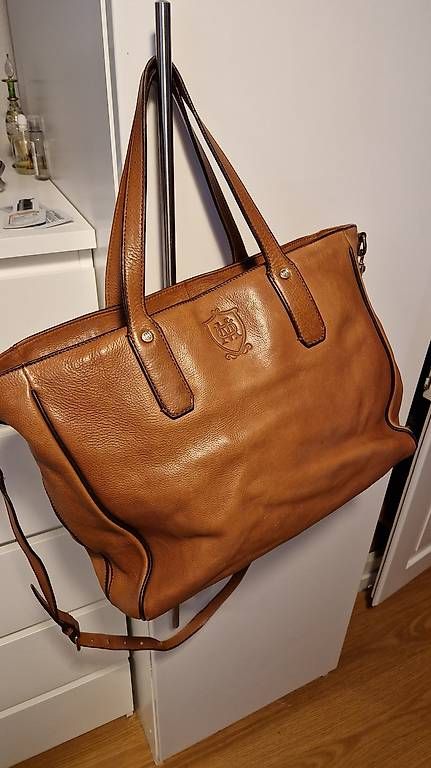 Borse da donna: Massimo Dutti Ledertasche / Shopper – Usato da St. Gallen venduto da AnMaKo