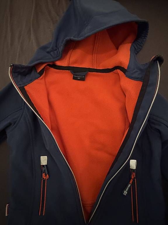 Vestes & Manteaux: Trollkids Softshell 104 – D'occasion à Erschwil par _nakaomi_ 1