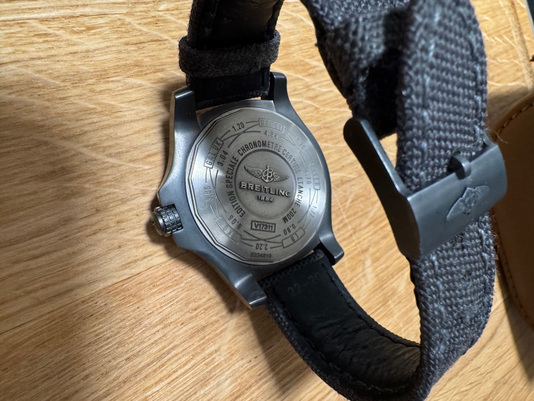 Breitling Uhren: Breitling Avenger Blackbird 44 – Gebraucht aus Bern von clb_p9kv 4