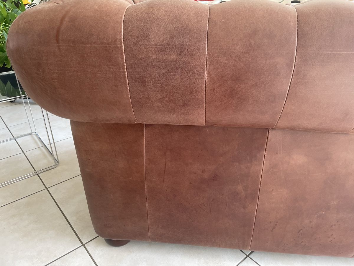 Chesterfield Sofas: Chesterfield Sofa braun. Echtleder. – D'occasion à Spiez par bap75 3