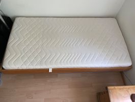Komplettes Hartholzbett 1 x 2 m