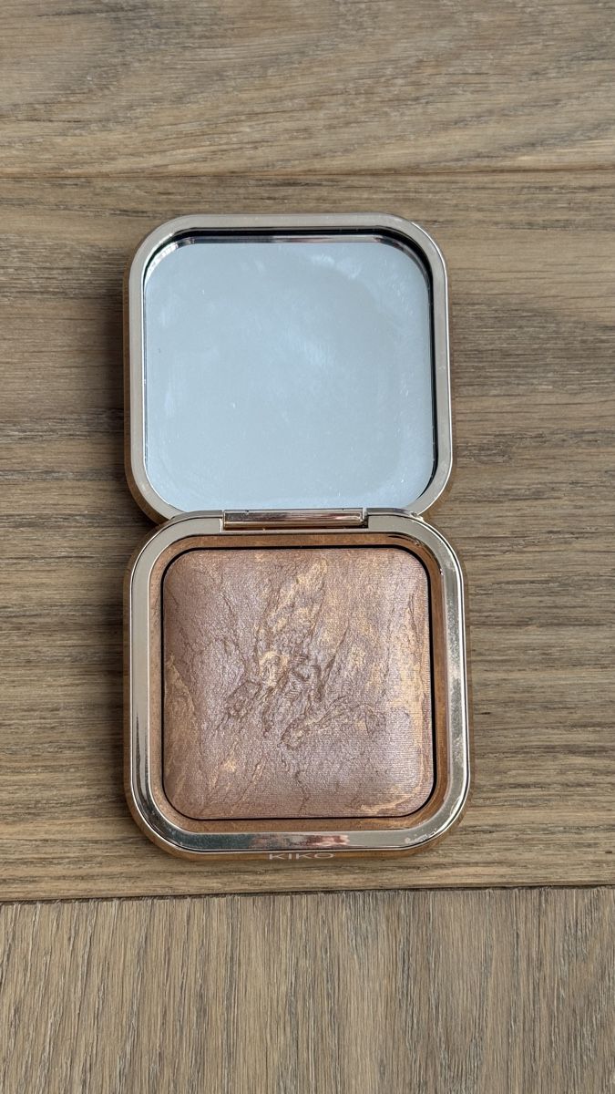 Kiko Milano Make-up: Kiko Milano Silky Glow Bronzer  – Nuovo (secondo la descrizione) da Gümligen venduto da kleiderschrankbe6