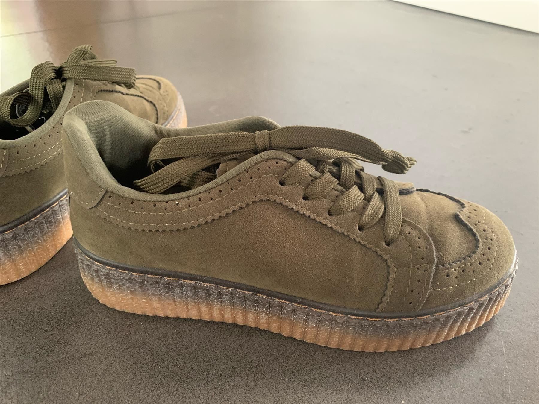 Scarpe da donna: Schuhe olivgrün "Destiny" Grösse 37 – Usato da Fribourg venduto da tschjoly 6