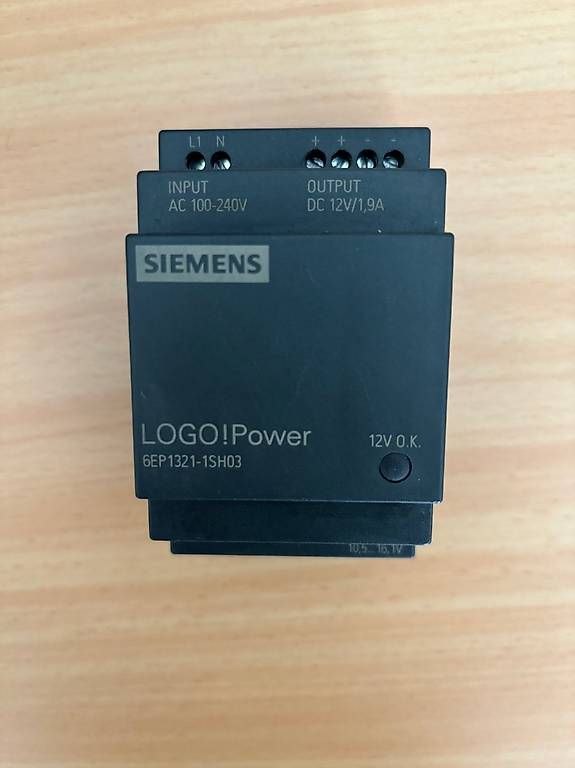 Siemens Componenti elettronici: Siemens LOGO! Power 12V-2A – Usato da Colombier NE venduto da mim_k8mq 1