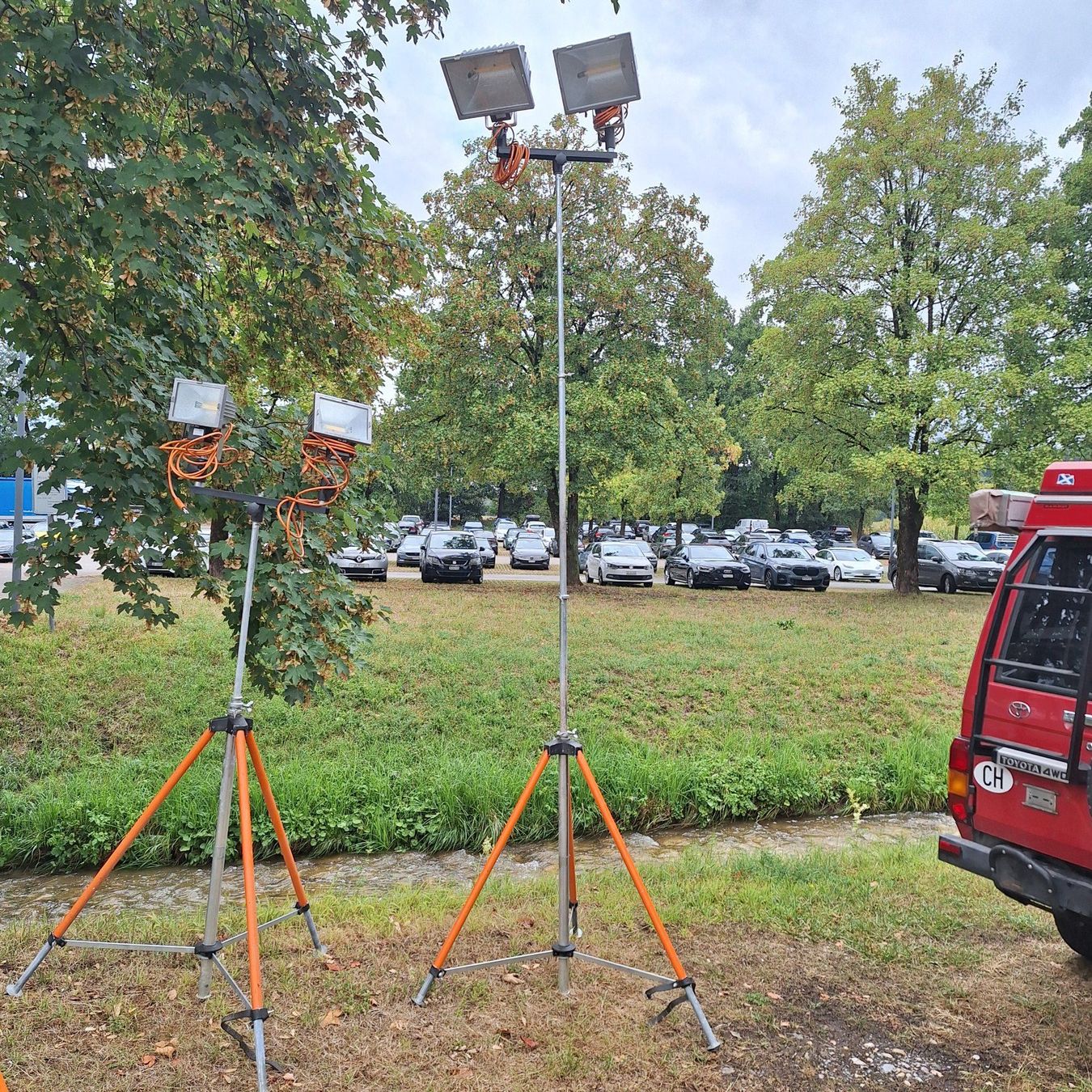 Treppiedi & Teste: Beleuchtungs Stative Feuerwehr – Usato da Hinwil venduto da superfredy2 2
