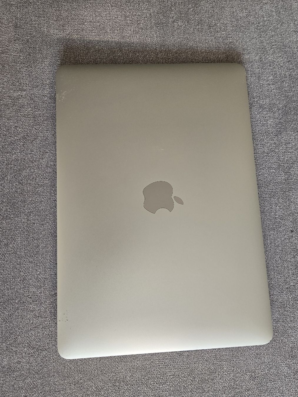 Apple Portables: Apple Macbook 12", 2015, 8GB RAM, 250 GB SSD – D'occasion à Zollikofen par Christof_Michel