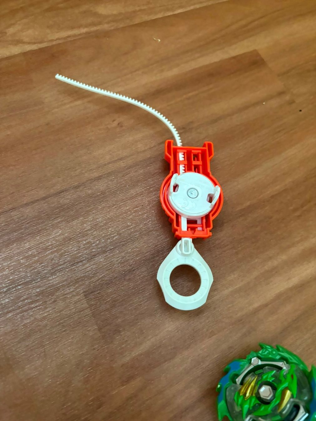 Spielzeuge: Original Hasbro Beyblade Burst Set – Kreisel + Launcher – Gebraucht aus Weinfelden von Automediator 1