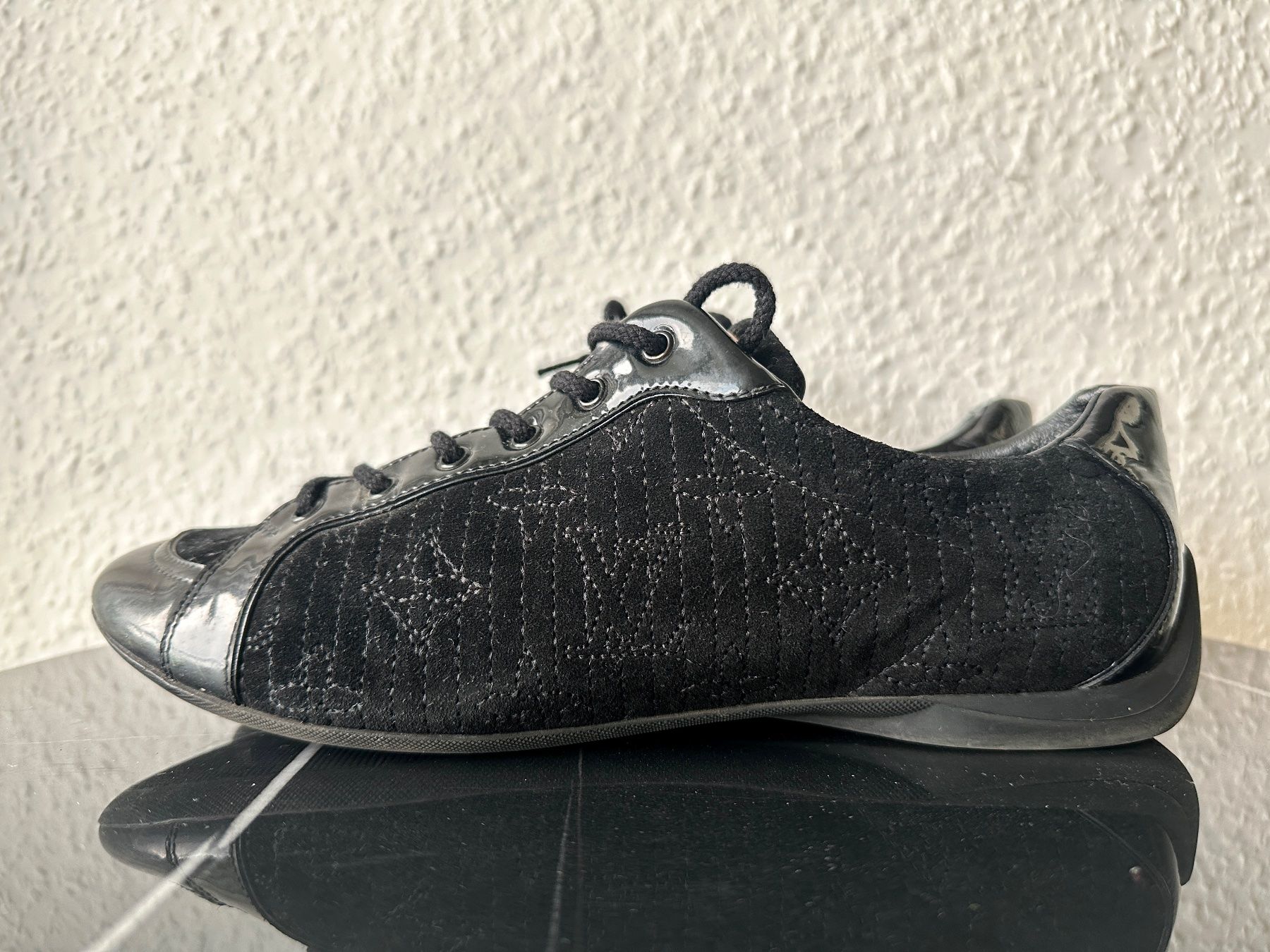 Louis Vuitton Scarpe da donna: Authentiques Baskets LOUIS VUITTON 37.5 en cuir noir – Usato da Carouge GE venduto da loveluxury 5