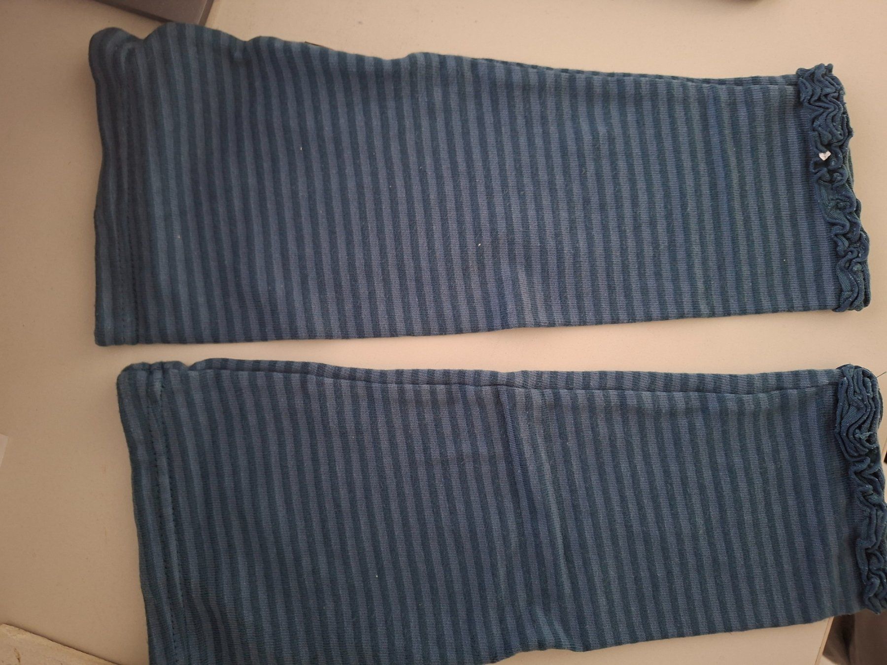 Handschuhe & Handstulpen: 2 Armstulpen blau gestreift – Gebraucht aus Wil SG von ram_c5j2 1