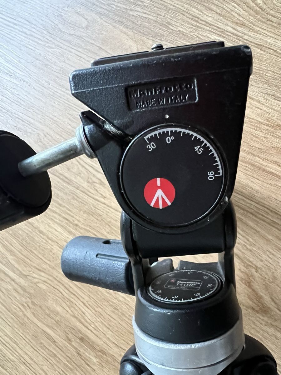 Manfrotto Treppiedi & Teste: Manfrotto Stativ 190 CLB – Usato da Winterthur venduto da Hello088x 1