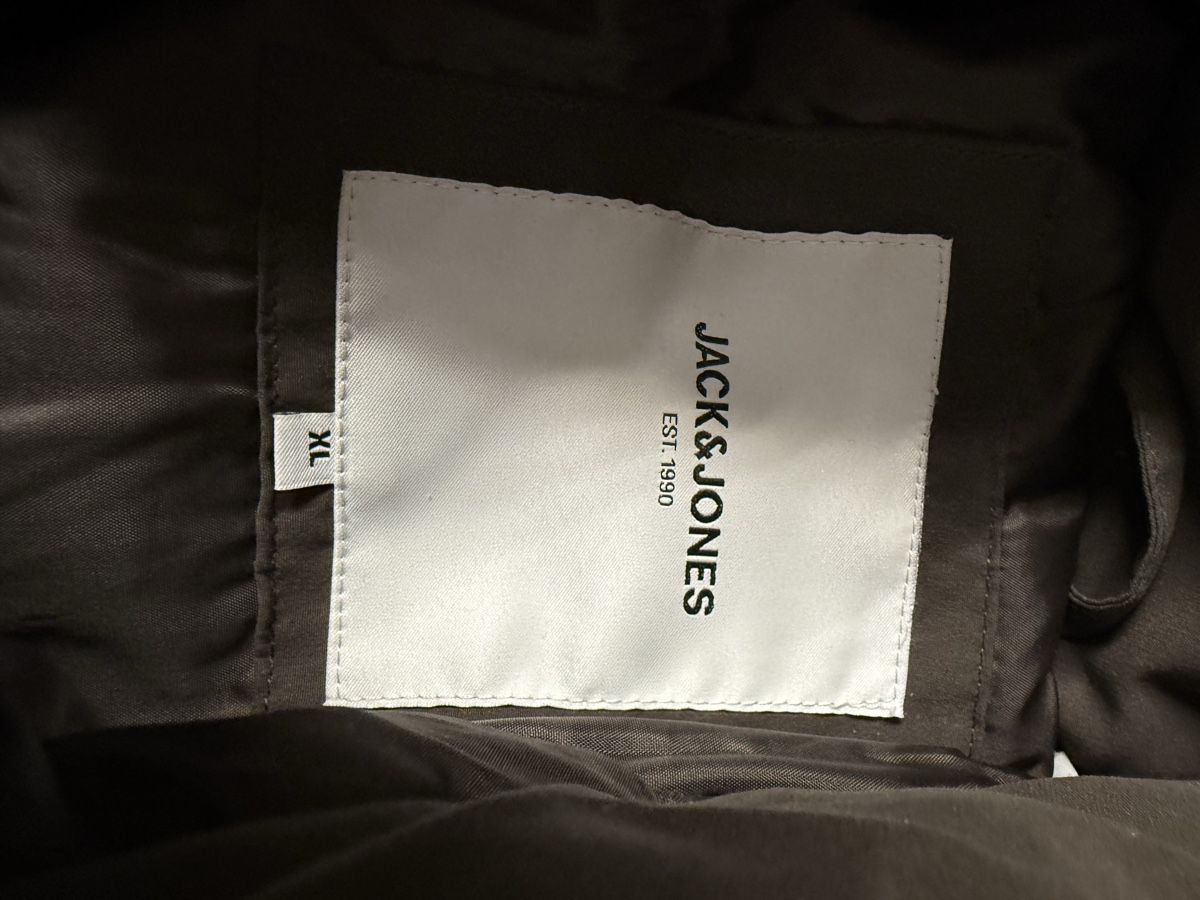 Giacche: Herrenjacke jack&jones – Usato da visp venduto da Kmemo1 3