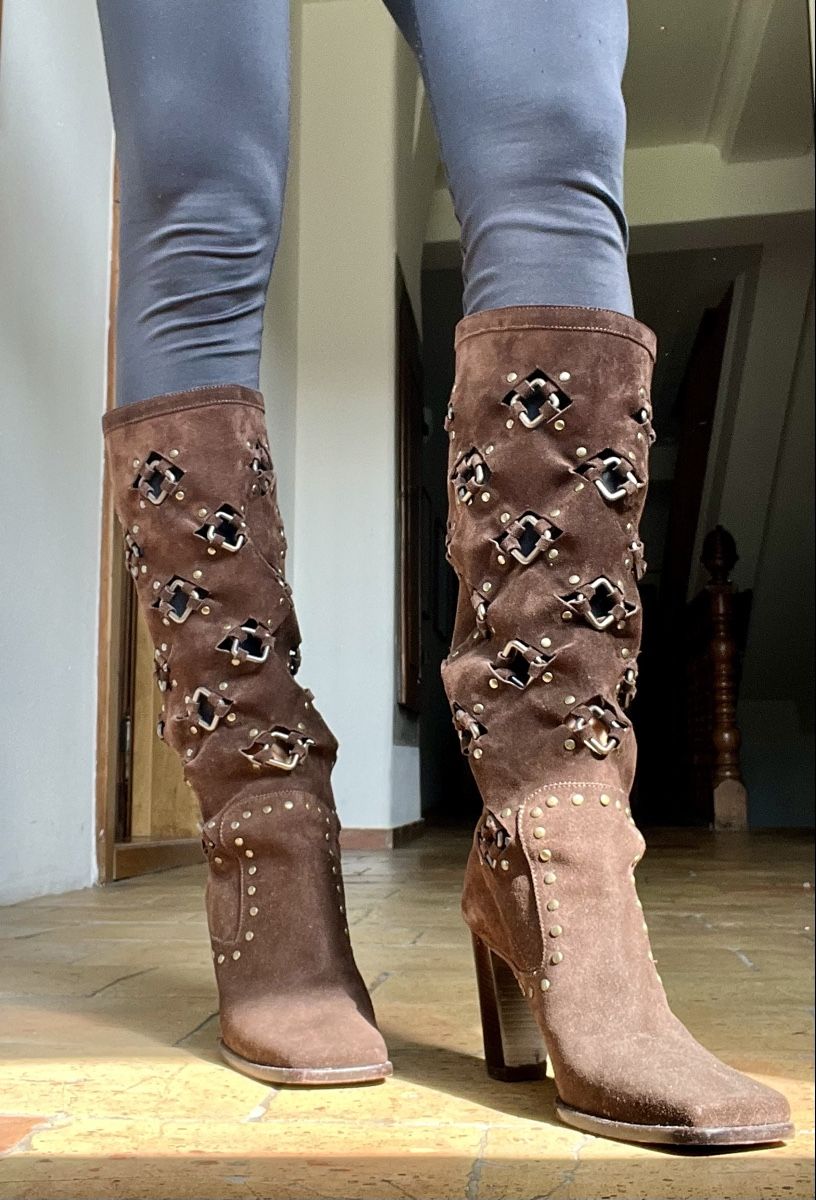 Dolce & Gabbana Scarpe da donna: D&G brown suede boots, size 39. – Usato da Zürich venduto da sil_wx77 3