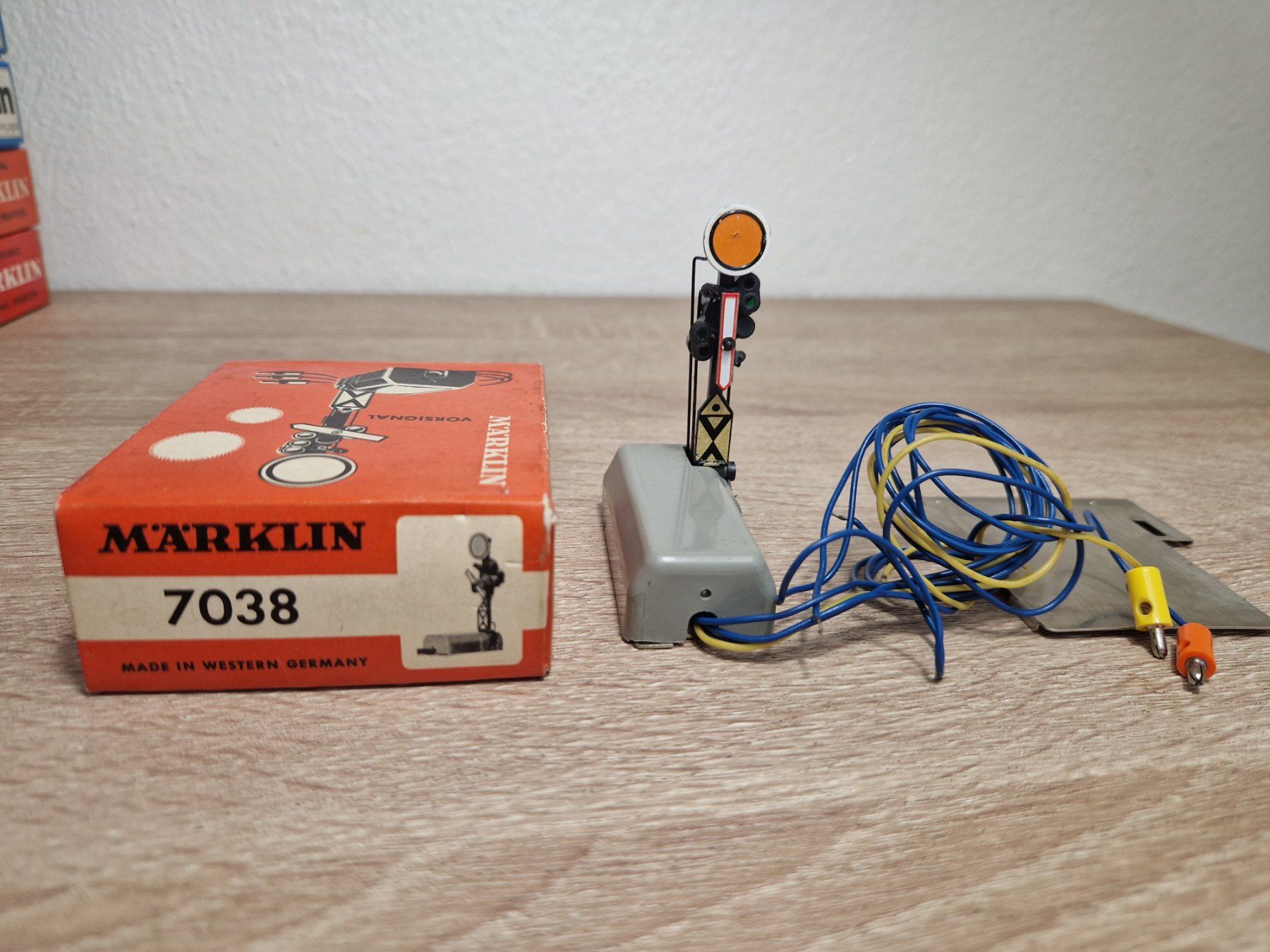 Märklin Modellini di ferrovie: Märklin 7038 Vorsignal H0 – Usato da St-Aubin-Sauges venduto da tantome