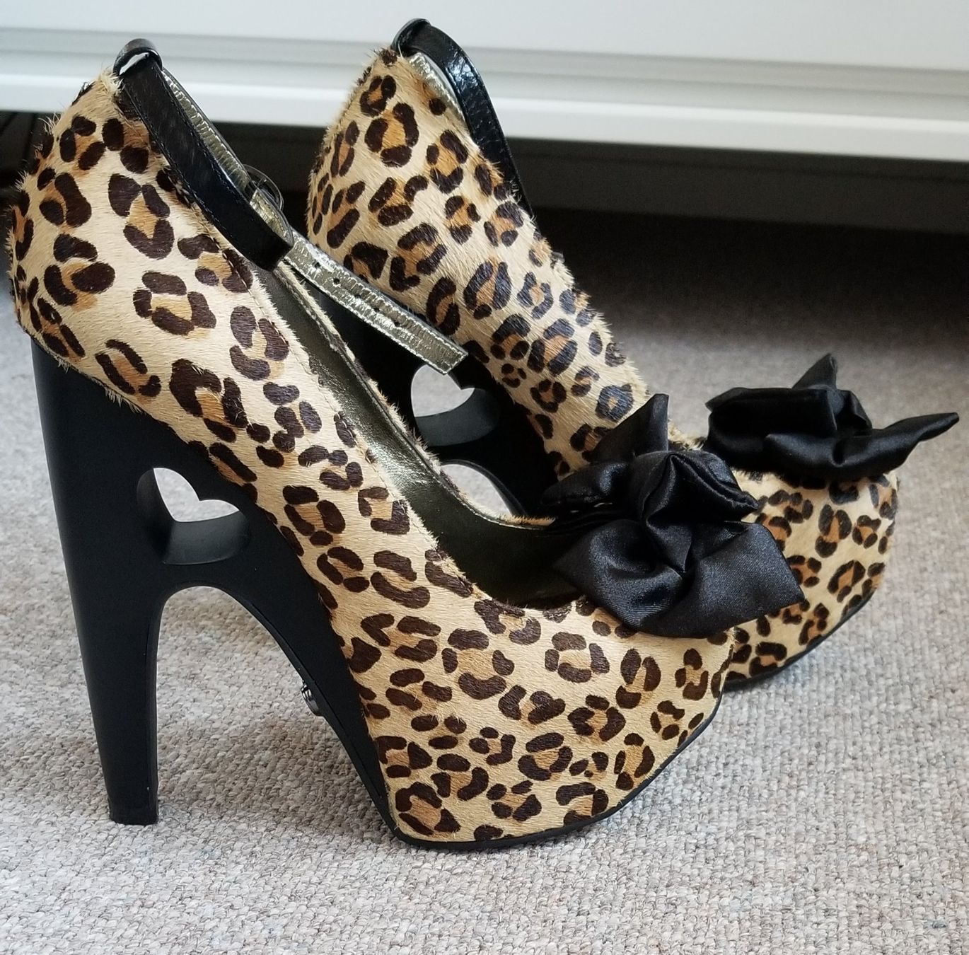 Scarpe da donna: Schuhe mit Absatz Leopardenmuster – Nuovo e nell'imballaggio originale da Vitznau venduto da Martineni 1