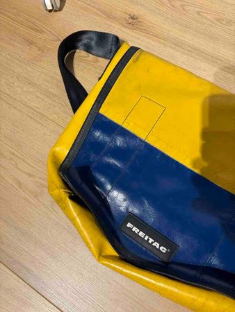 Freitag Tasche Unisex blau gelb