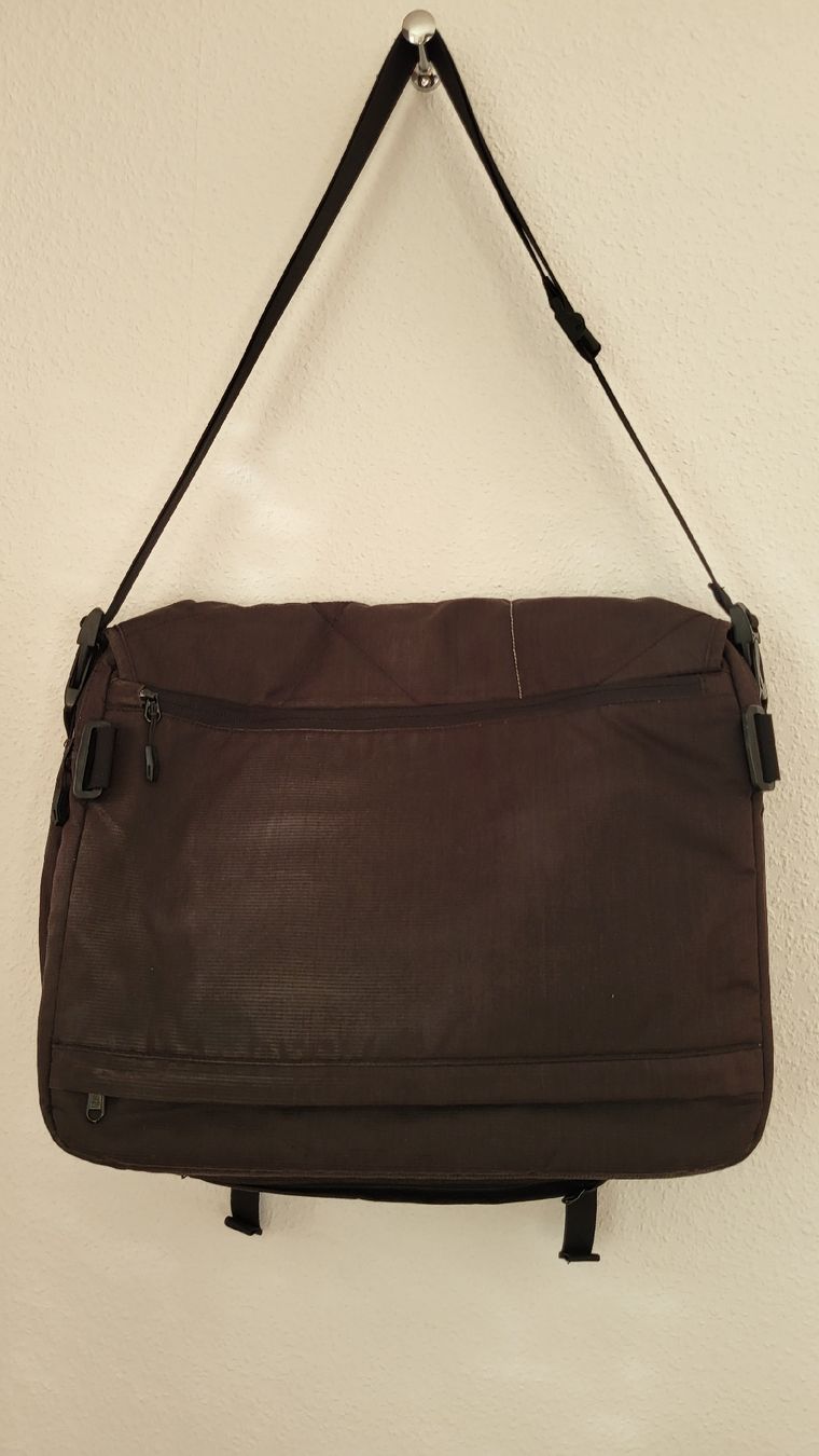Vaude Borse: Schultertasche von VAUDE – Usato da Muttenz venduto da Igma 4