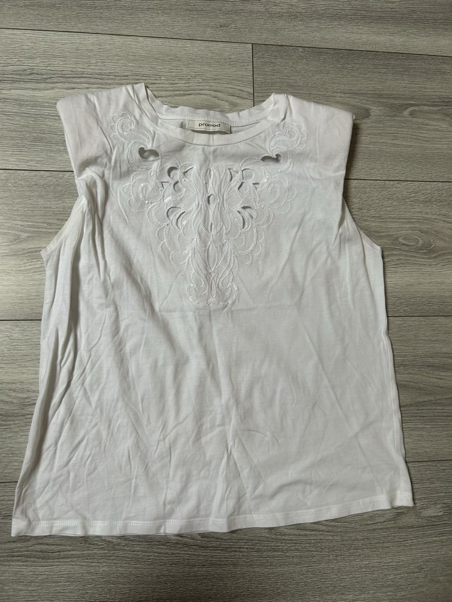 Promod T-shirt: T-shirt Promod blanc – Usato da Genève venduto da and_k79x