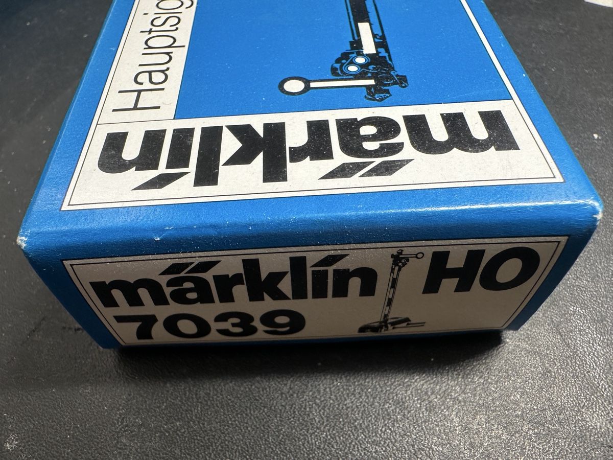 Märklin Modellini di ferrovie: Märklin 7039 Flügelsignal – Usato da Lupsingen venduto da New-Haven 2