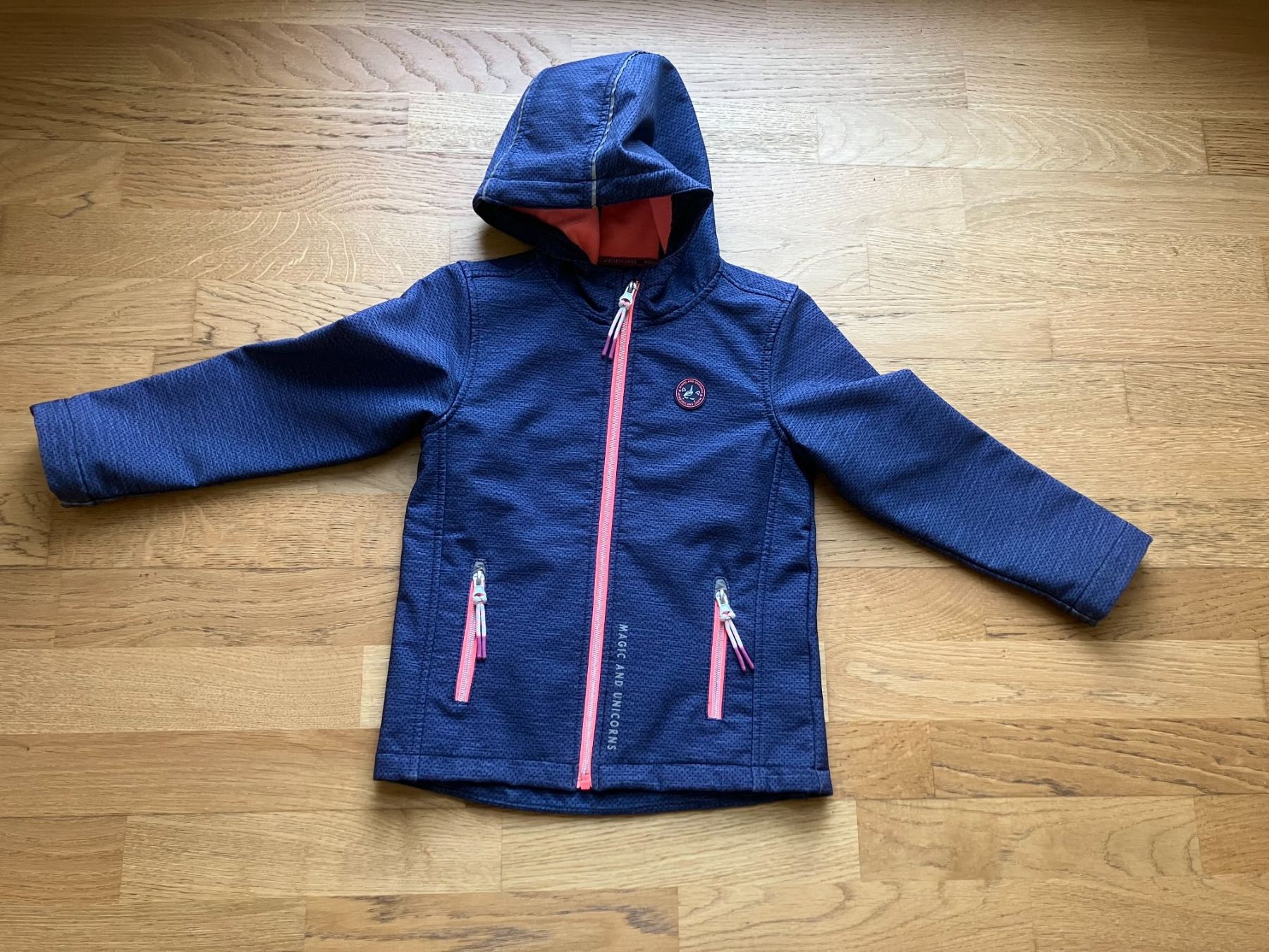 C&A Vestes & Manteaux: Softshelljacke (Übergangsjacke) Gr. 122 – D'occasion à Grabserberg par Trunegg87