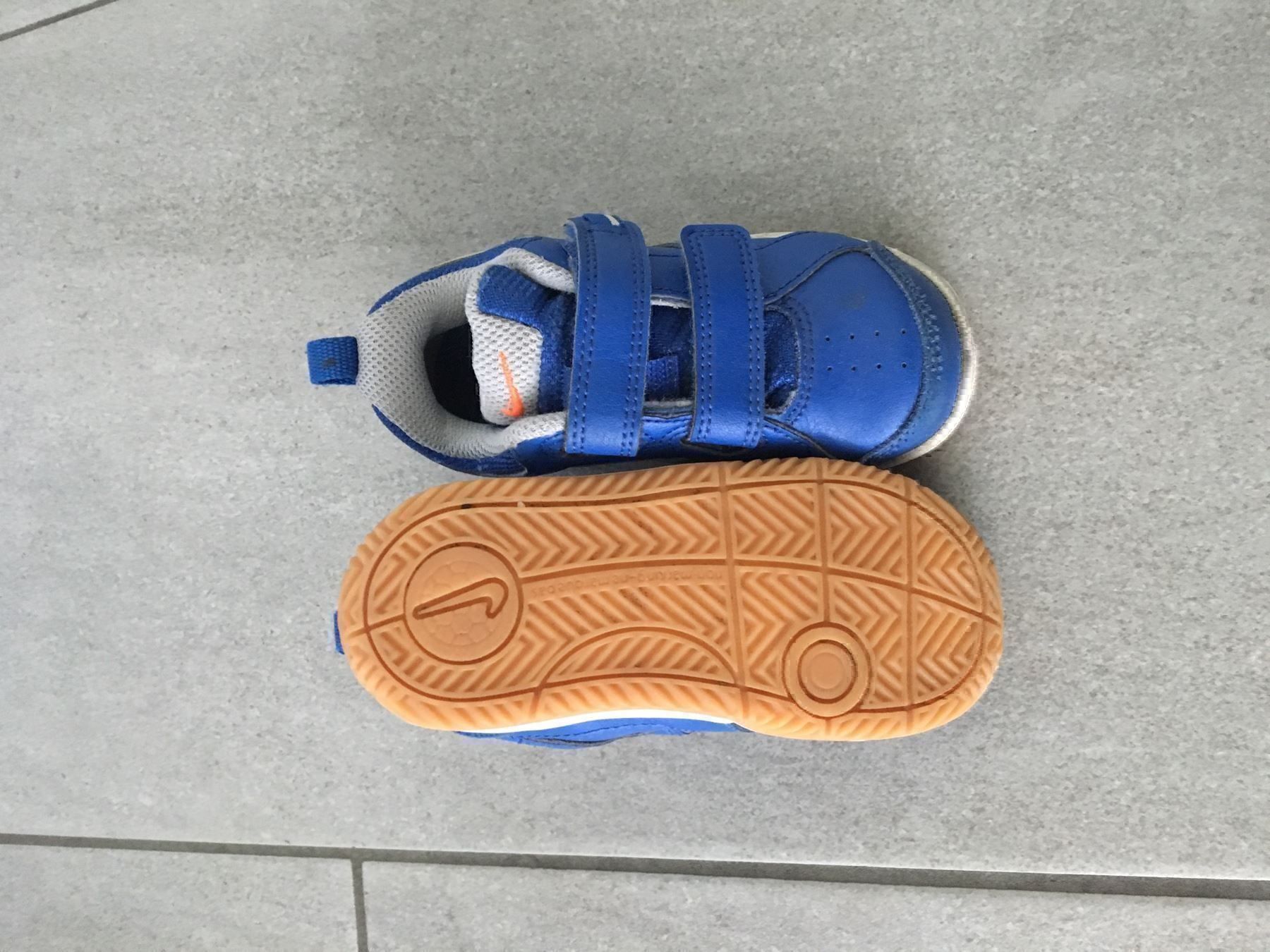 Scarpe per ragazzi: Verkaufe noch gut erhaltene Turnschuhe – Usato da Adliswil venduto da rossoelmare 1