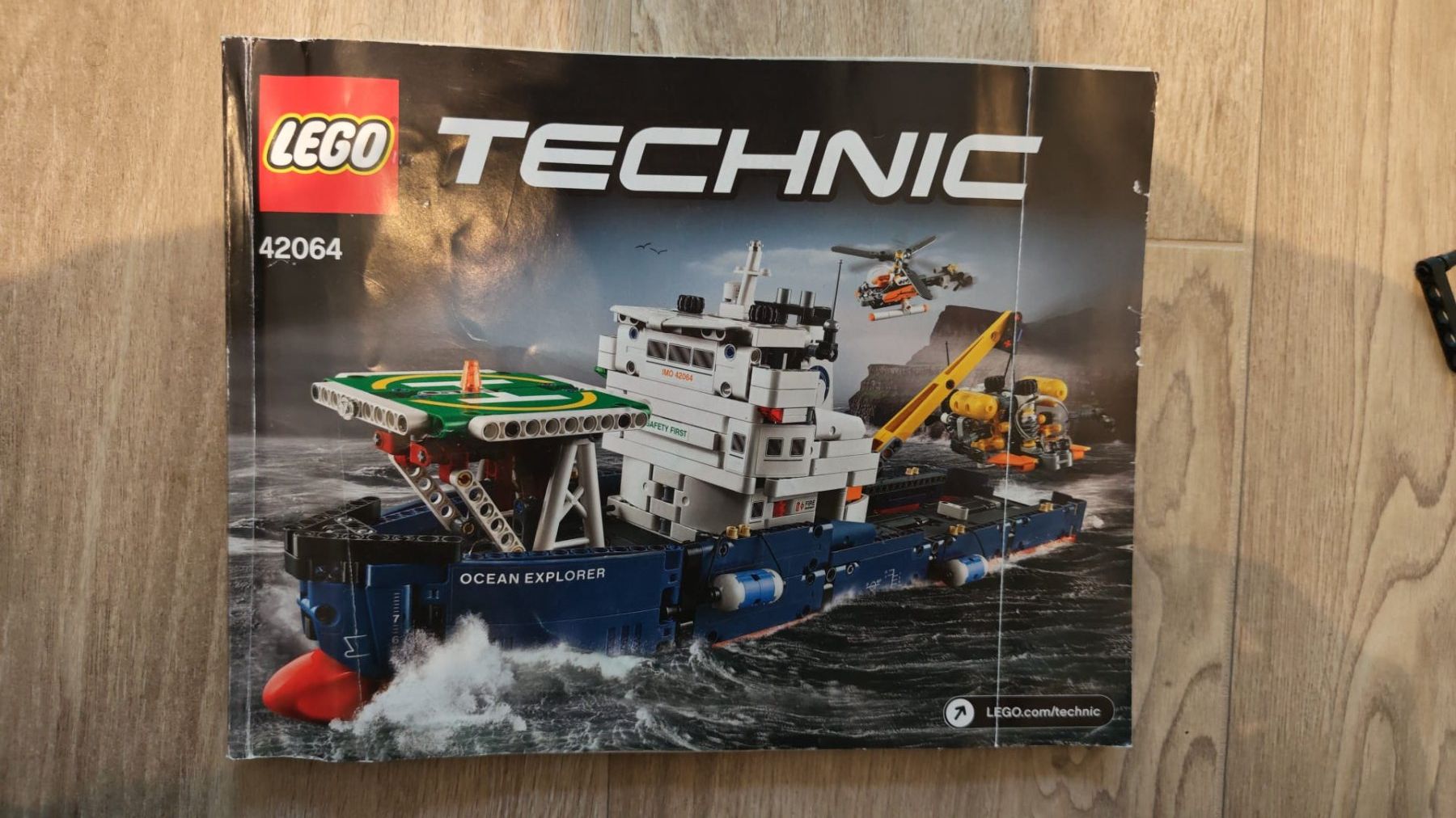 Lego Giocattoli: LEGO Technic Forschungsschiff 42064 – Usato da Bützberg venduto da Kevnic 3