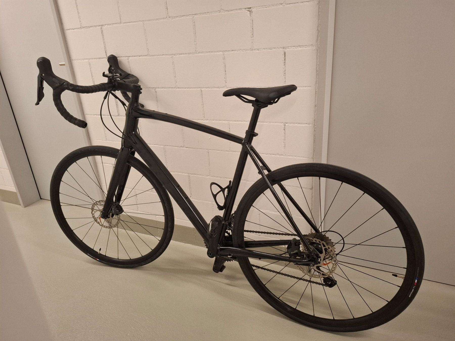 Trek Velos: Rennrad "Trek Domane AL 4 Gen 3" – Gebraucht aus Saland von RuthOrpeli