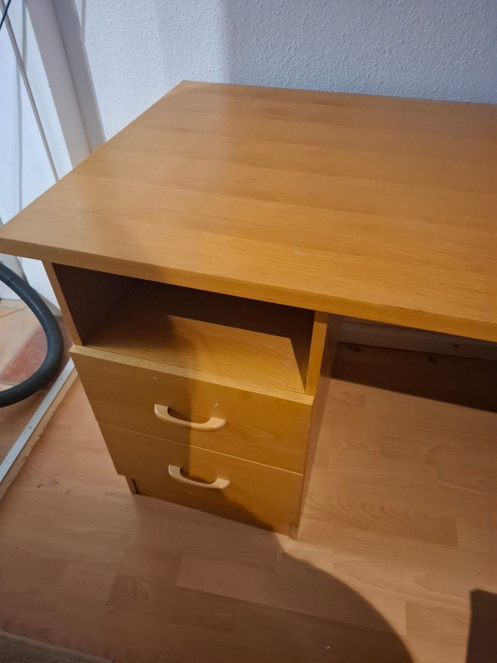 Scrivanie: Schreibtisch mit Schubladen ab Fr 1 – Usato da Birmensdorf ZH venduto da Ducati025 5