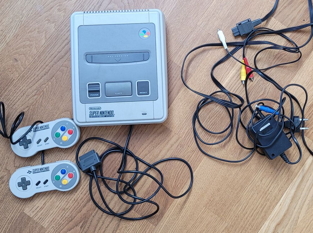 Super Nintendo Konsole (Gebraucht) in Knutwil für CHF 84 – mit ...