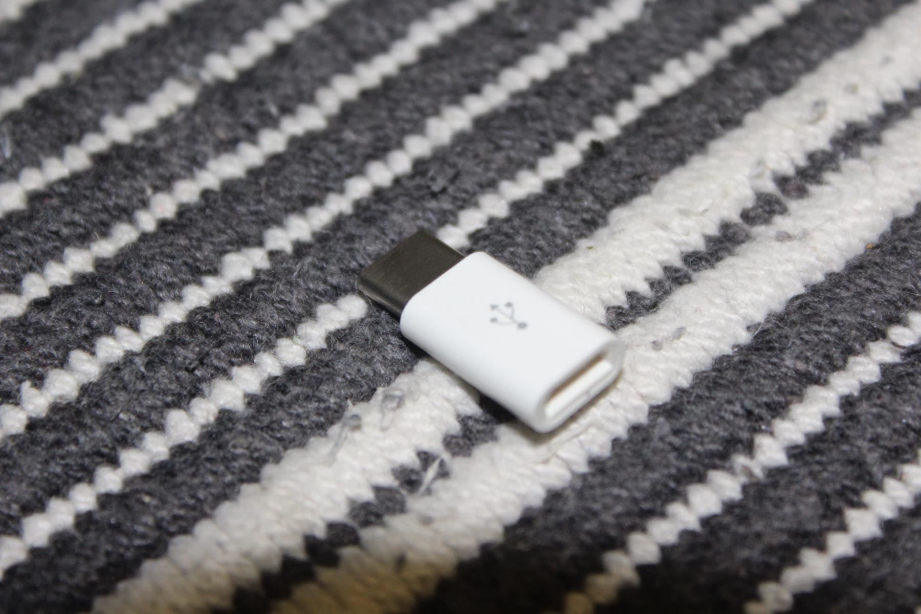 Lecteurs & Adaptateurs: 8-Pin Stecker Lightning zu Typ C USB-C – Neuf (Voir description) à Kirchdorf AG par Aarereussshop 3