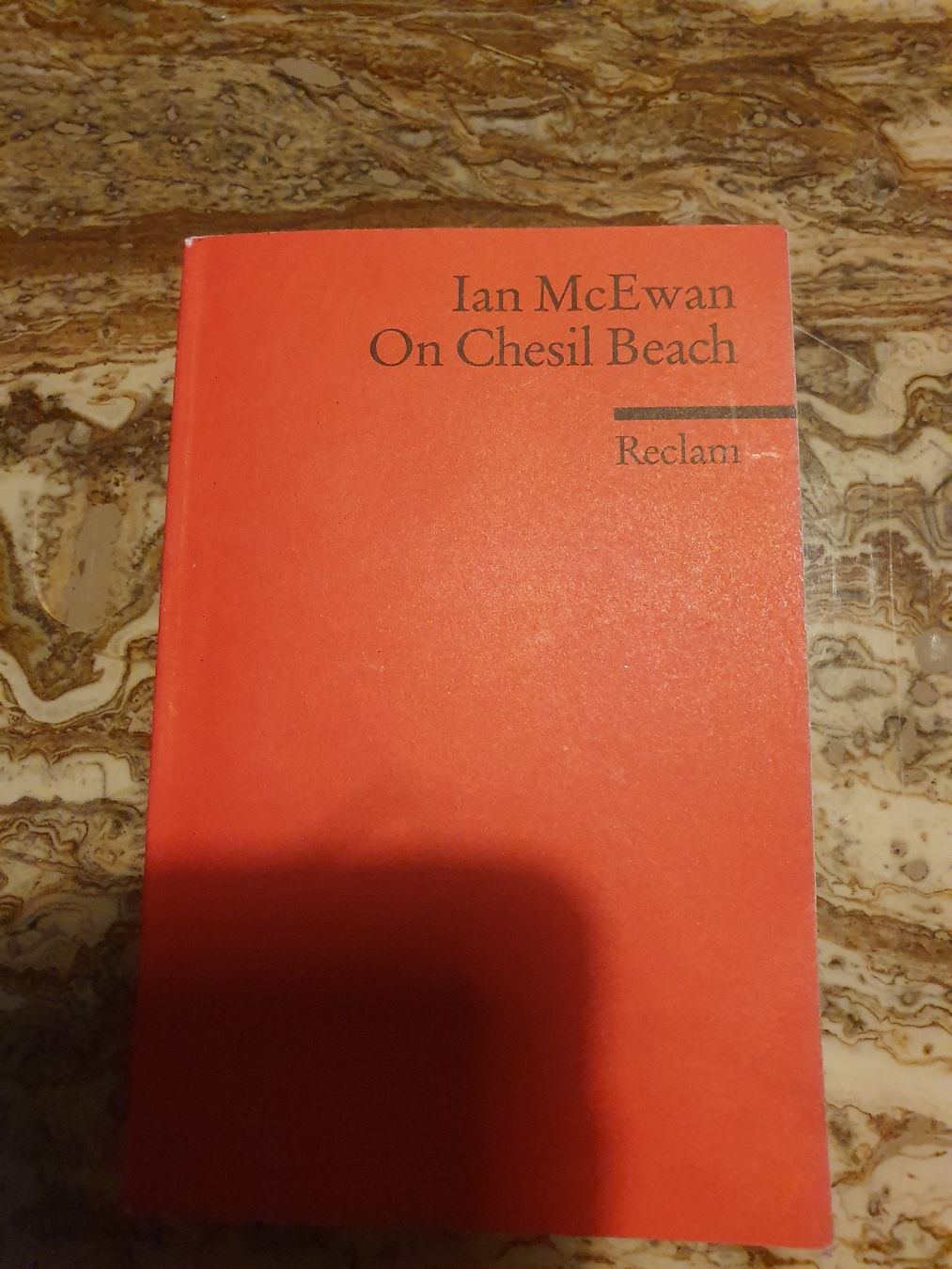 Bücher: On Chesil Beach von Ian McEavan – Gebraucht aus Bern von SwissBeautyQueen