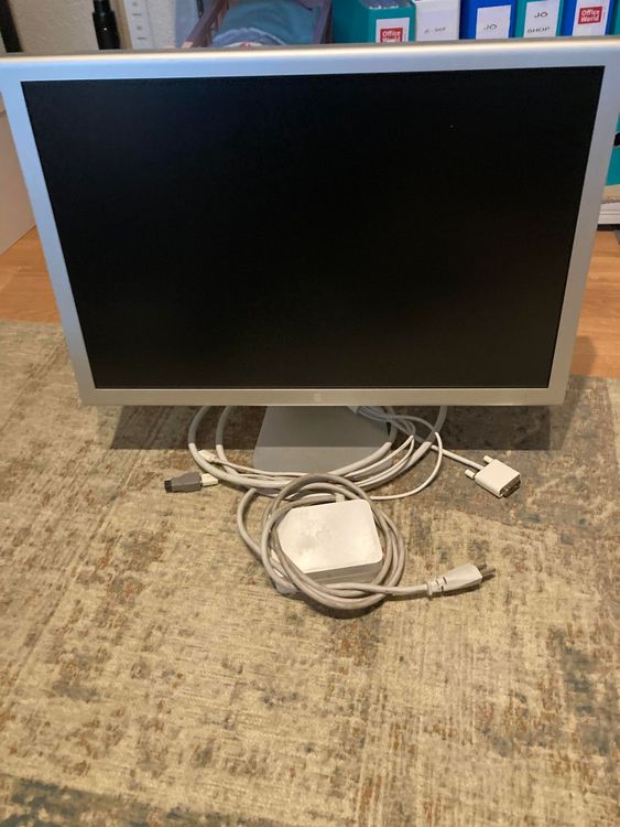 Apple Cinema Display 23