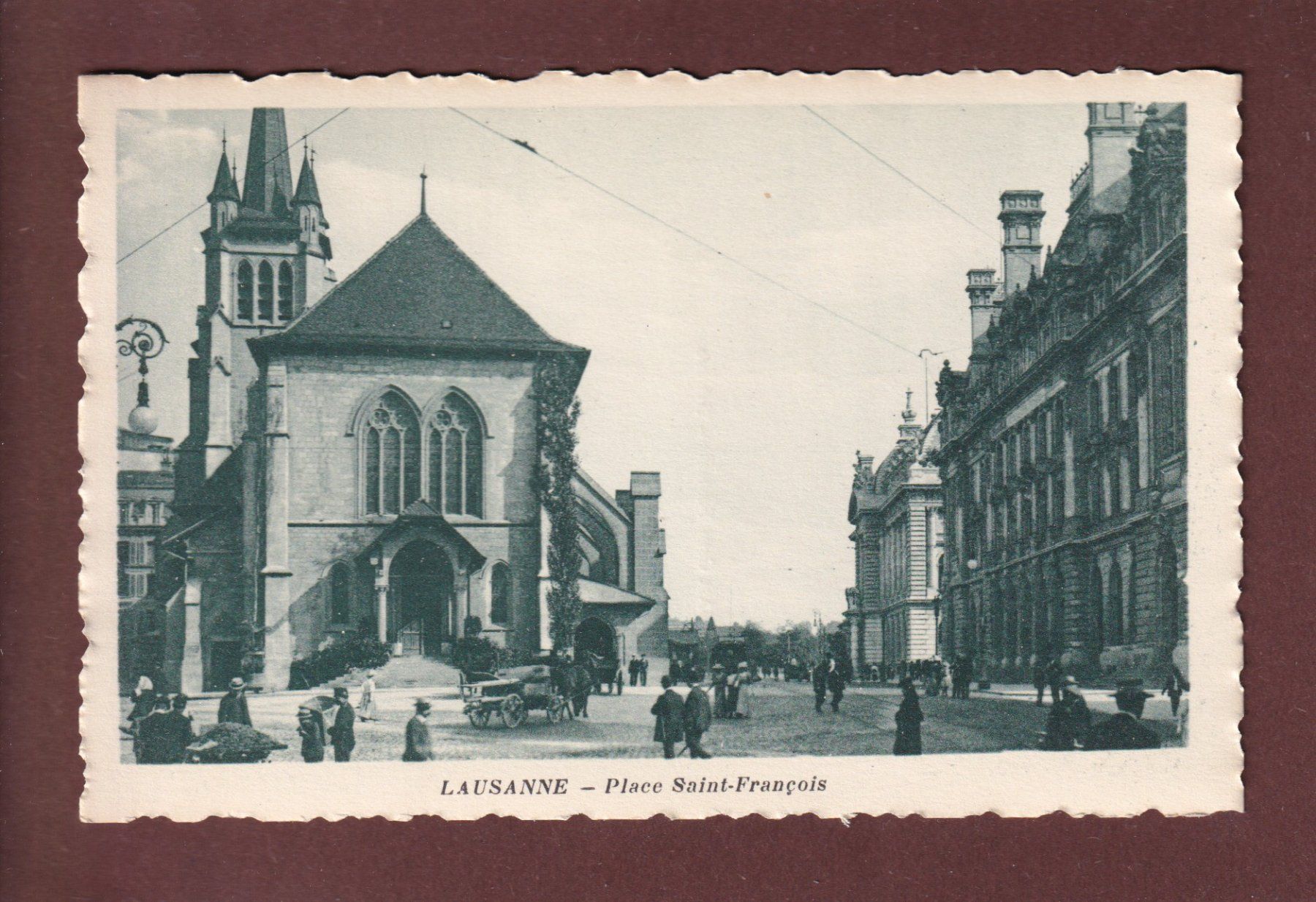 Cartoline postali: LAUSANNE - Place St. François – Usato da Pully venduto da nicecards