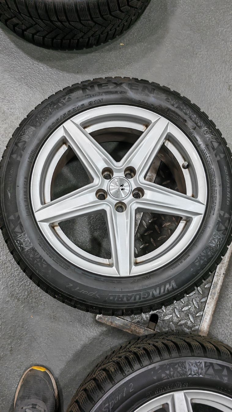 Fiat Pneumatici & Ruote complete: Fiat Tipo Kompletträder Winter – Usato da Oberengstringen venduto da 156driver 3