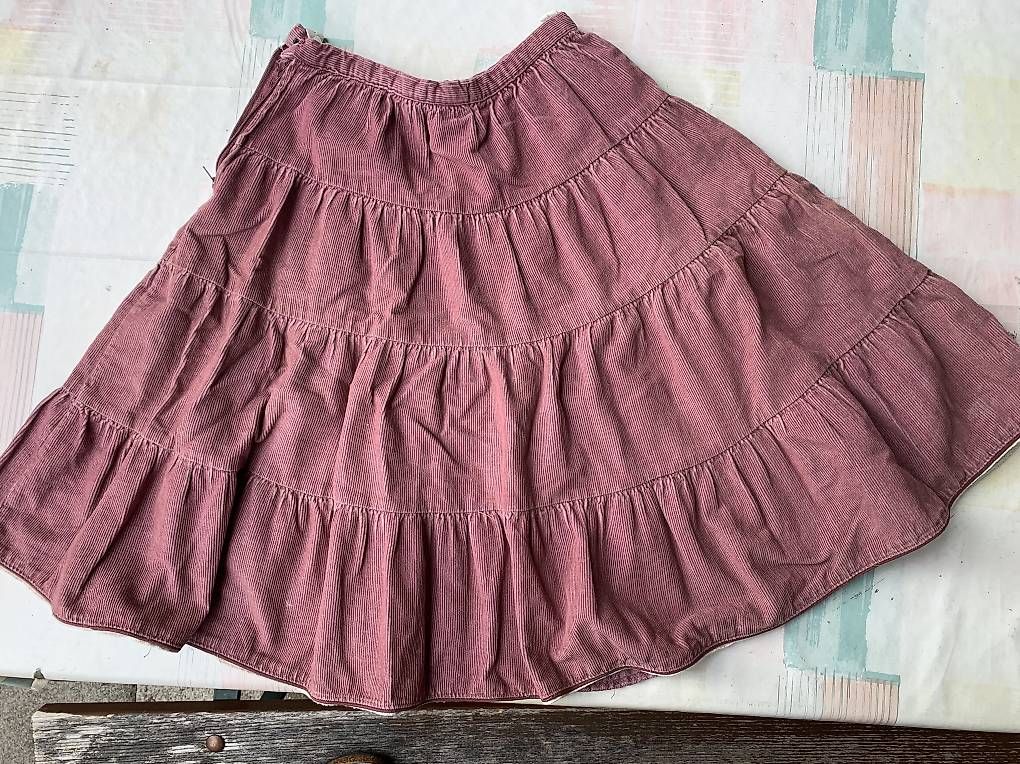 Vestiti & Gonne: Rosa Cord-Mädchenrock  – Usato da Zürich venduto da lil_xr6x