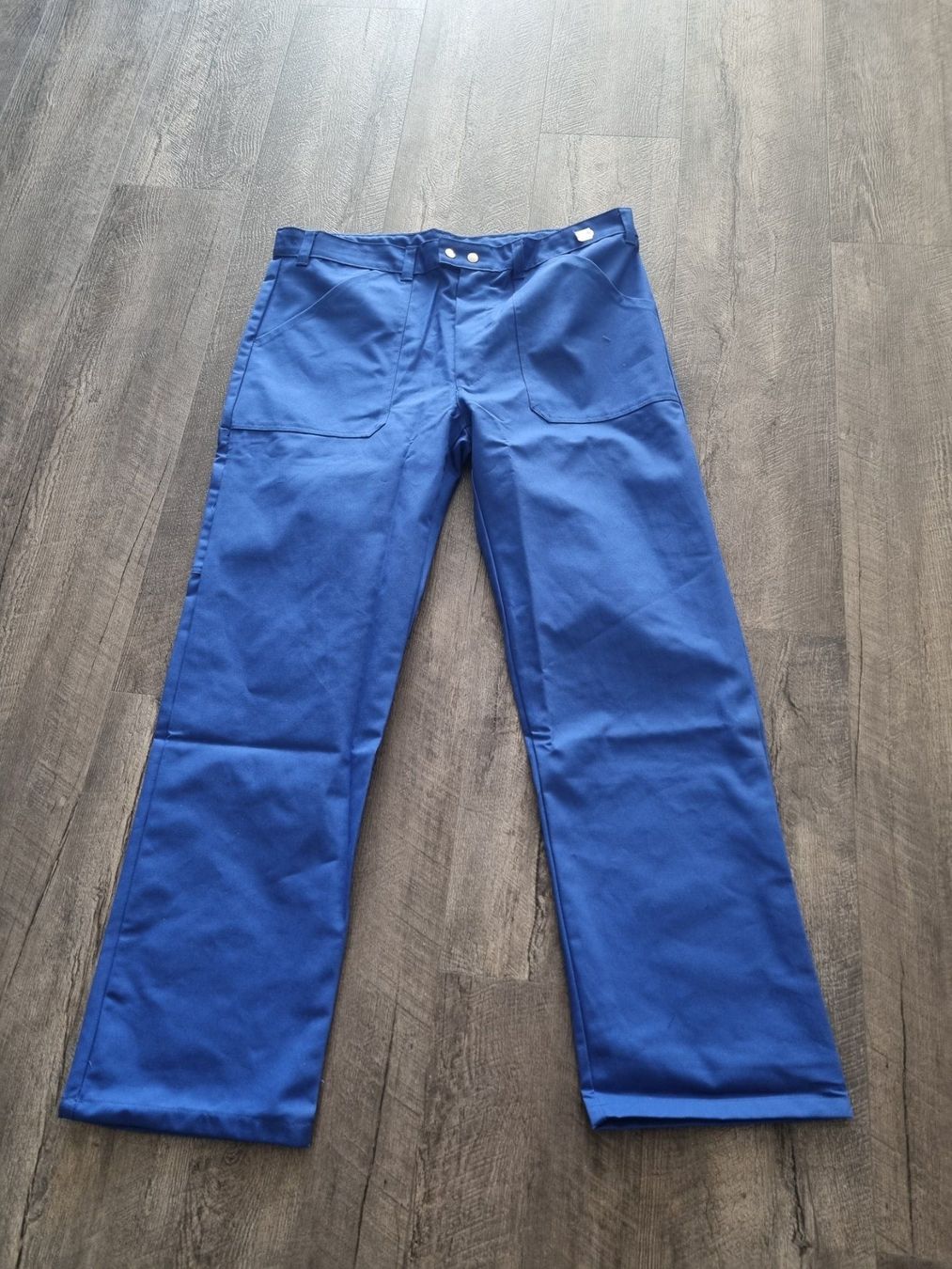 Pantalons: Arbeitshose Gr. 56 NEU – Neuf avec emballage d'origine à Zermatt par pantarhei3z