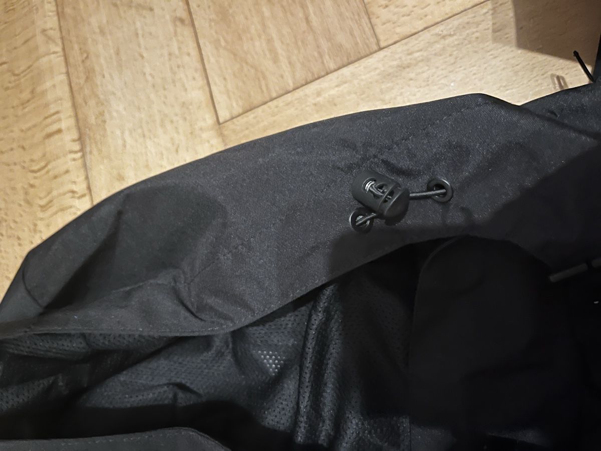 Giacche: Nike Windbreaker - Regenjacke – Usato da Fribourg venduto da pen_995b 4
