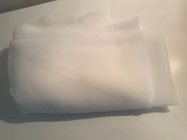 Stoff Tüllart weiss ca 135x405cm (4)