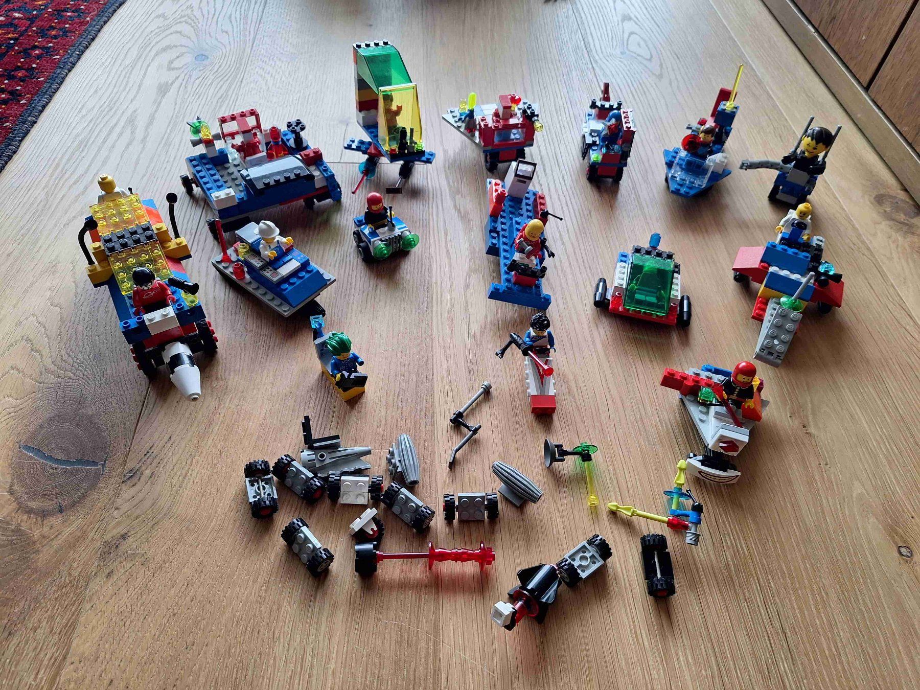 Lego Giocattoli: Lego Raumschiff Auto Set – Usato da Wichtrach venduto da Guru22