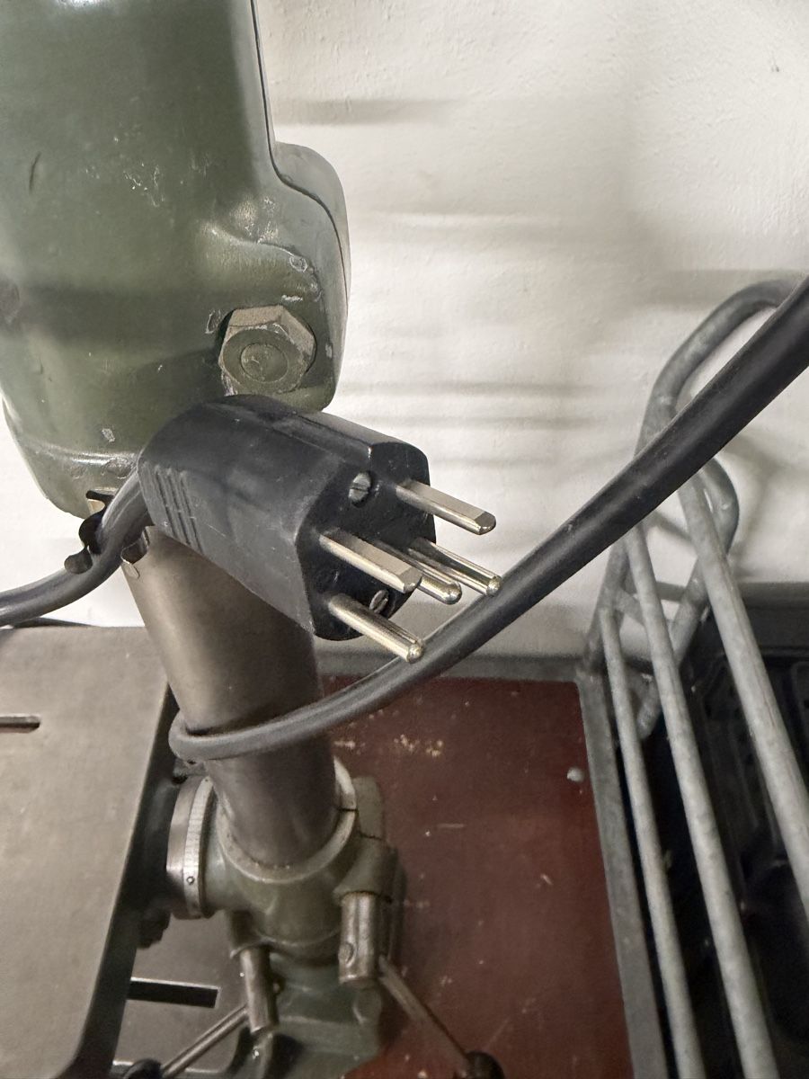 Perceuses: GYR Ständerbohrmaschine gebraucht – D'occasion à Neschwil par mch_kvt2 1