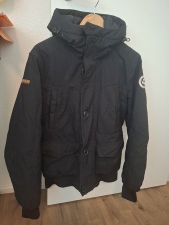 Napapijri Jacke schwarz mit Kapuze Grösse M super Zustand