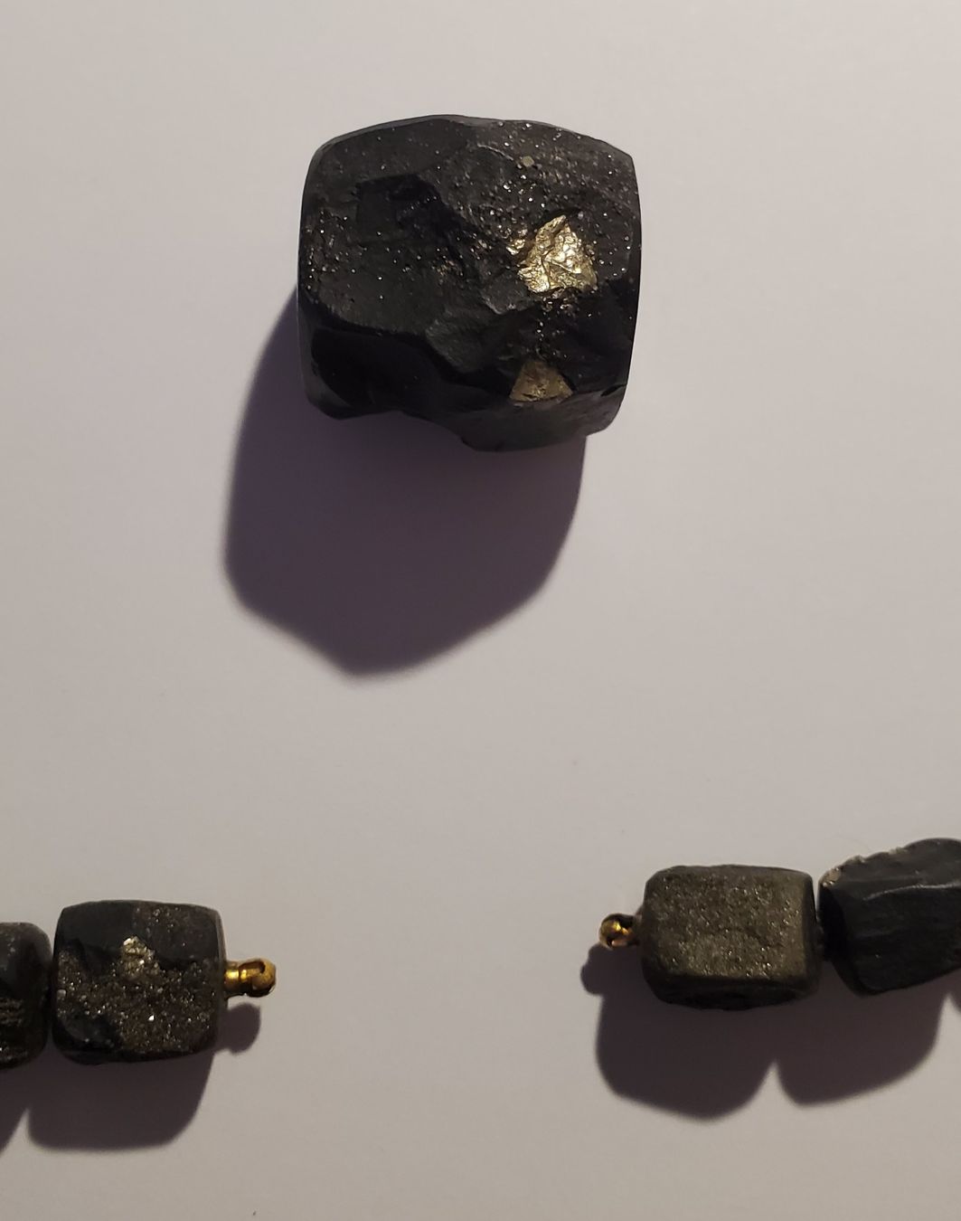 Catenine: Collier shunguite pyrite – Usato da Bex venduto da Eezolyl 7