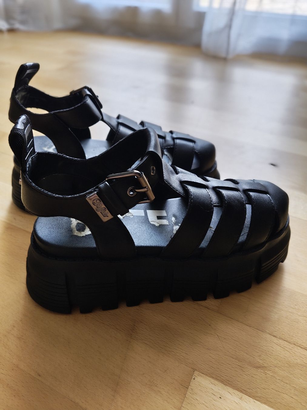 Buffalo Scarpe da donna: Buffalo Römer Sandalen – Usato da Münchenstein venduto da Chy_Ona 1