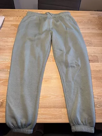 Trainerhose Grösse L 